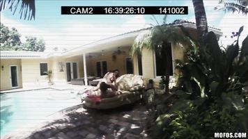 Acabo de decir que estaba enferma para poder quedarme en casa y adorarla.