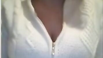TETAS GRANDES AREOLAS AMA DE CASA CAM