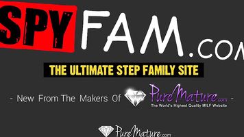 PUREMATURE Topheavy ama de casa agente de bienes raíces Romi Rain follada por enorme polla