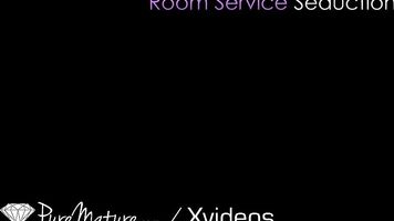 PureMature Room service seducción joder con ESPOSA Lexi Luna