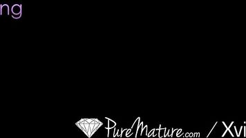 PureMature Topheavy AMA de CASA Jenna Jones interrumpido con enorme polla a la mierda