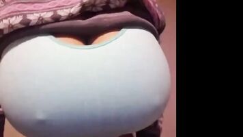 mira esas tetas caer