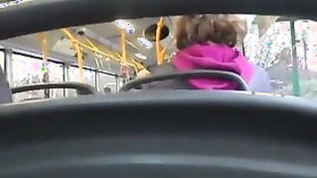 Me encanta tu cuerpo y me encantaría follar tus pechos.